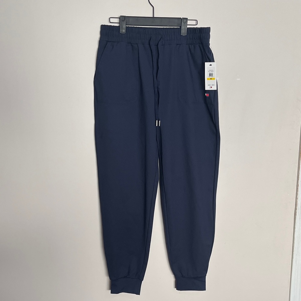 Men's Size Medium Tommy Hilfiger Navy Jogger Pants